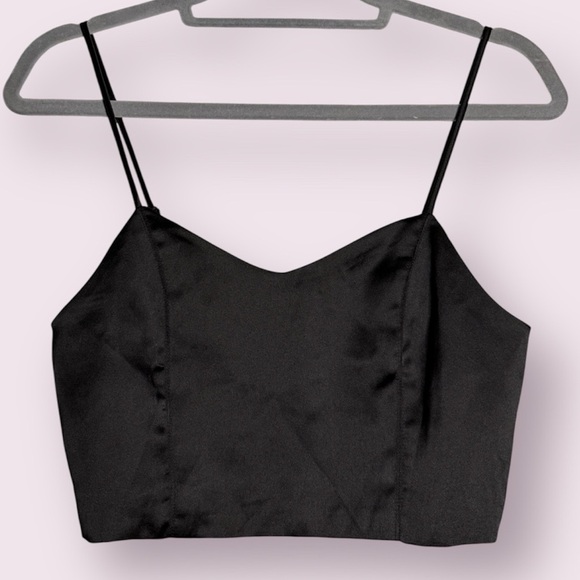 House of Harlow 1960 Black Satin Crop Top Small - Picture 1 of 5
